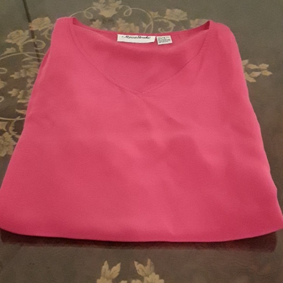 Top, 100% Pure Silk Shell - Picture 2 of 3